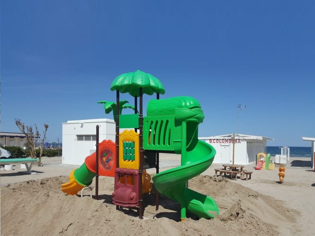 playground per esterni fantacastello aladino compact f3 stabilimenti balneari