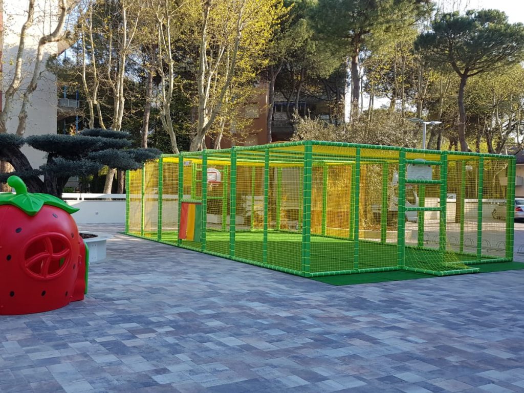 playground per esterno o interno arena multisport f2