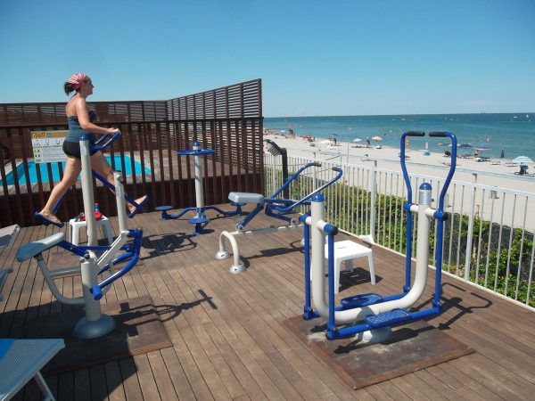 area attrezzi fitness palestra per esterni stabilimento balneare 1