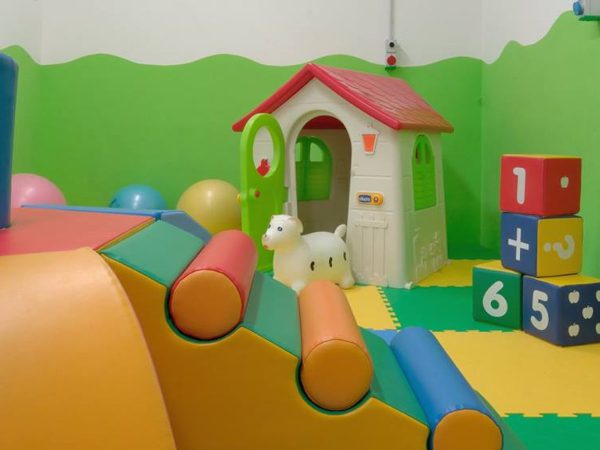 area giochi indoor baby park family center spoleto 5