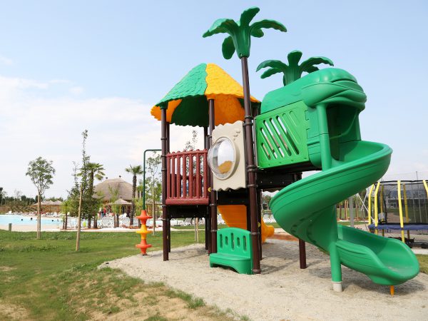 parco giochi esterno family resort ungheria 4