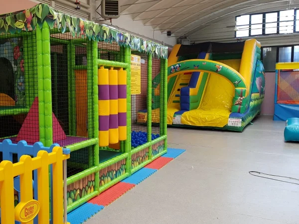 realizzazione area giochi indoor bologna f5 parco giochi al coperto