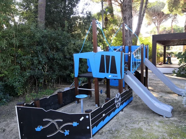 realizzazione hotel marina romea f2 area giochi outdoor