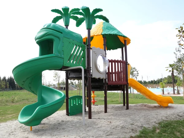 realizzazione hotel resort ungheria f2 parco giochi bambini