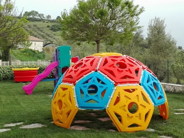 realizzazione hotel tortoreto f3 parco giochi per esterni