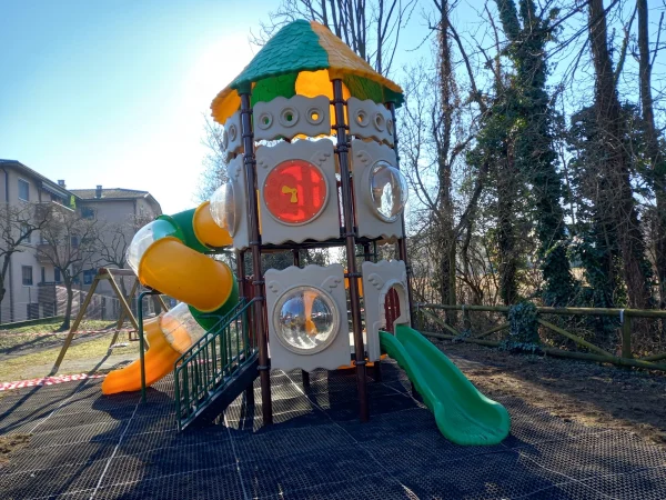 realizzazione parco pubblico e scuola cusago f3 parco giochi bambini