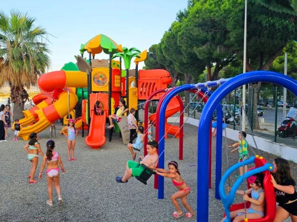 realizzazione stabilimento balneare lido baiadera f1 area giochi outdoor