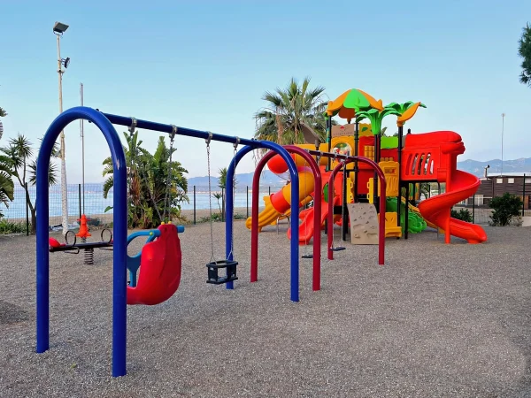 realizzazione stabilimento balneare lido baiadera f3 area giochi outdoor