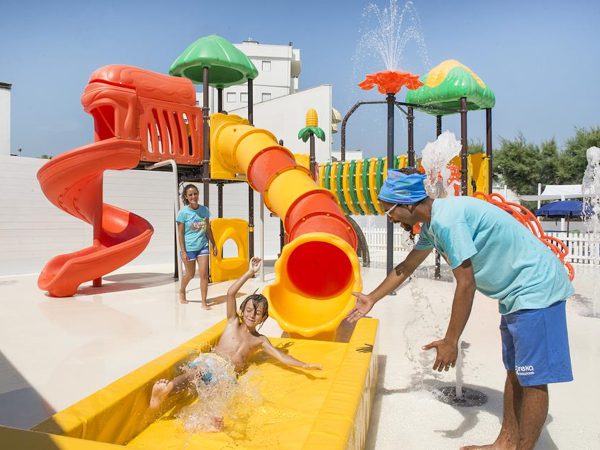 scivoli parco acquatico piscine masseria brindisi 4