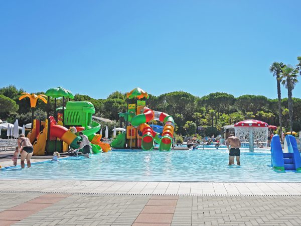 scivoli parco acquatico piscine villaggio turistico eraclea 6