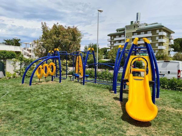 struttura arrampicata esterno family hotel giulianova 3