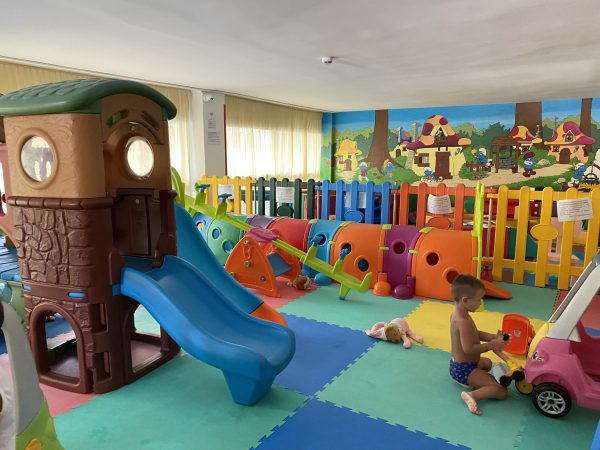 area giochi esterna family hotel rimini 6