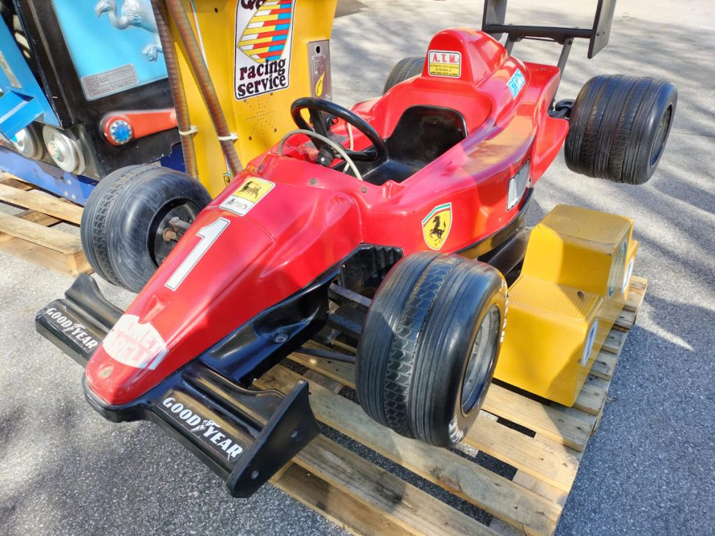 soggetto a dondolo kiddie ride formula 1 f1 offerta usato