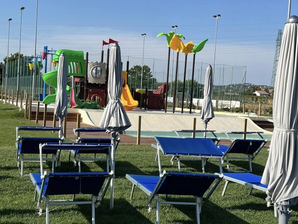 area giochi aperta piscina gatteo f5