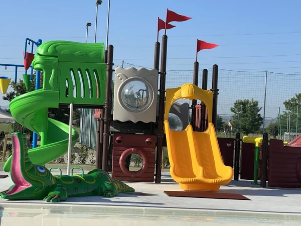 realizzazione piscina gatteo f7 parco giochi piscine