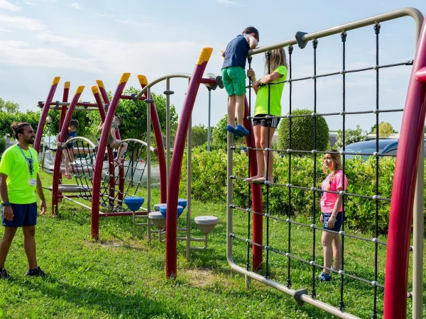 realizzazione villaggio e campeggio lazise f2 parco giochi bambini