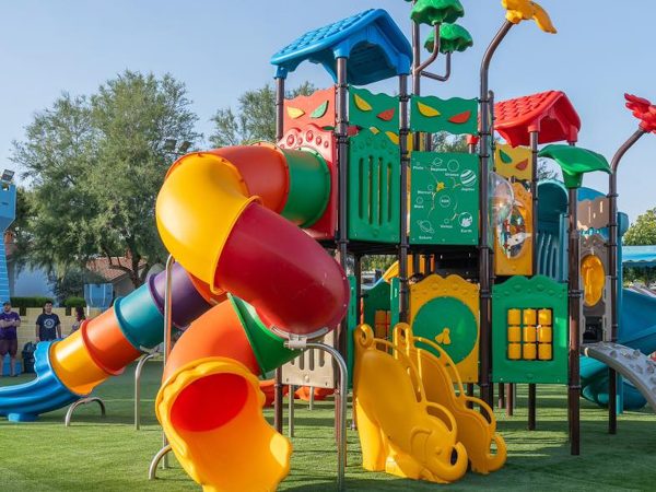 realizzazioni fantacastello parco giochi numana f4