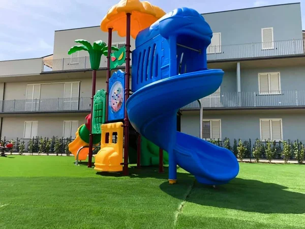 realizzazione hotel cecina mare f2 area giochi outdoor