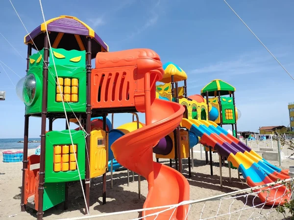 realizzazione stabilimento balneare san mauro mare f2 parco giochi bambini